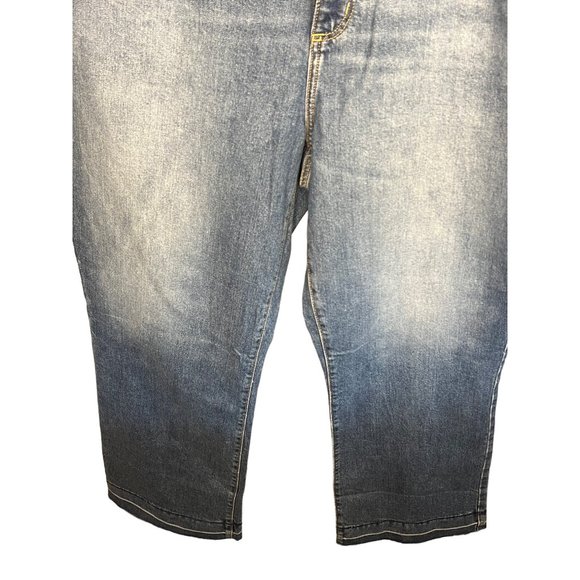 NWT Universal Thread Women’s Jeans, size 17/L fitted hip and thigh Open hem Stre - Picture 4 of 16